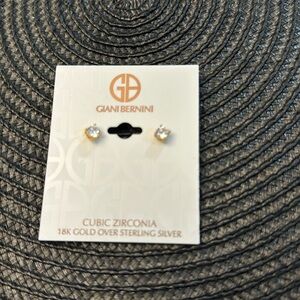🎉 18K over Sterling Silver Cubic Zirconia Stud Earrings 🎉